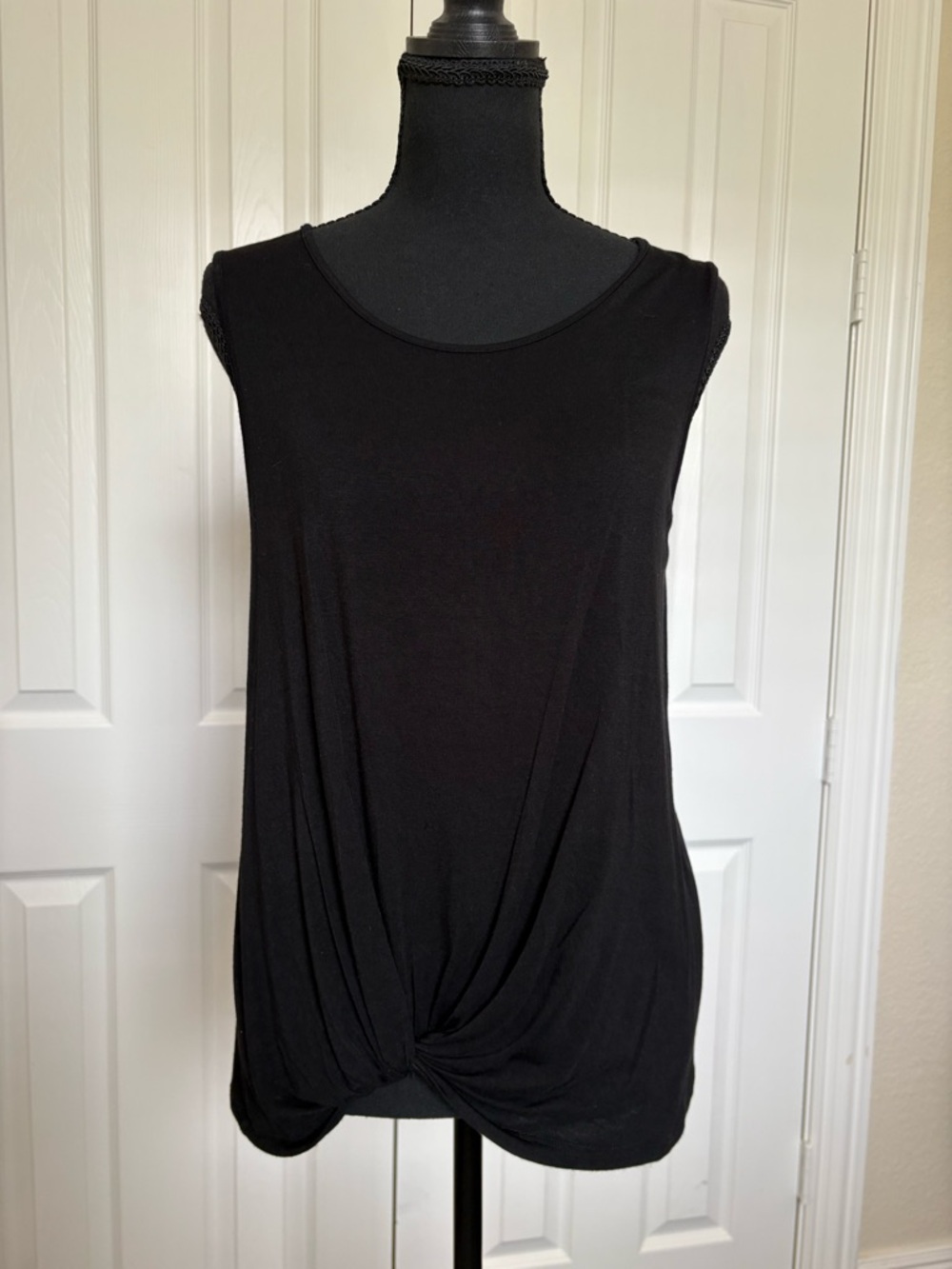 PINQUE Black Twist-Hem Sleeveless Top